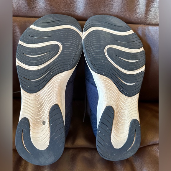 New Balance Navy DynaSoft Nergize Sport Sneakers size 9 - Women's - Picture 3 of 3